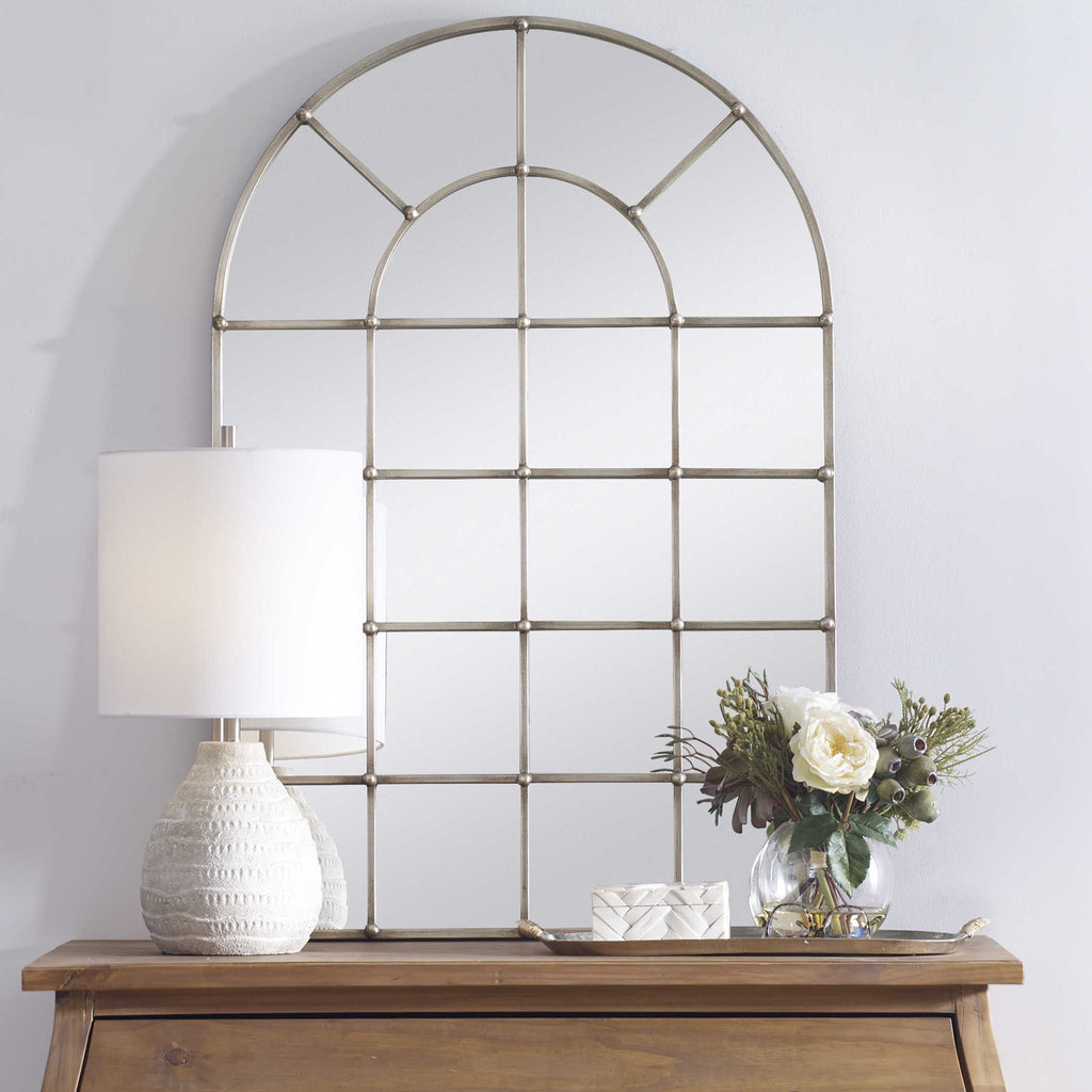 Belmonte Floral Bouquet & Vase - Bombay Mercantile