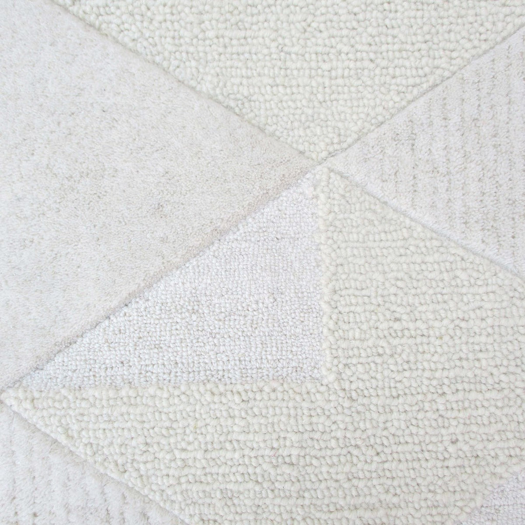 La Veta Ivory 8 X 10 Rug - Bombay Mercantile