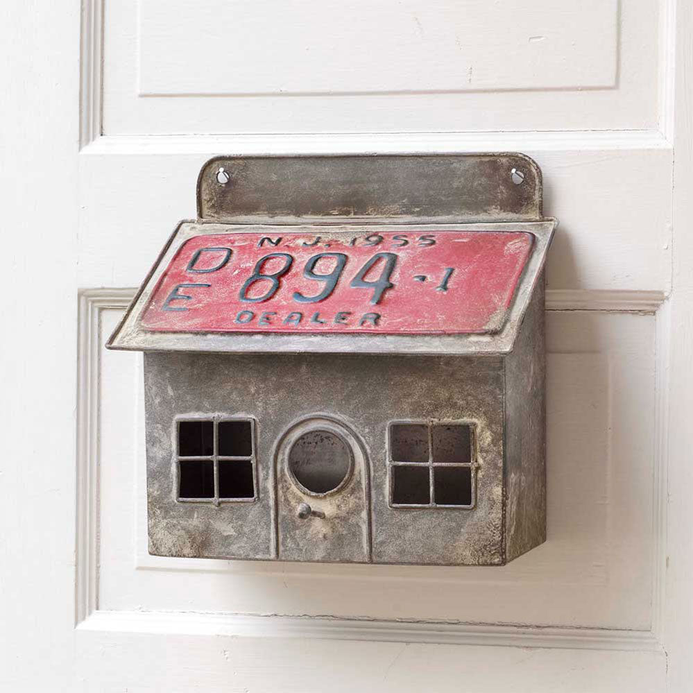 Saltbox House Metal Birdhouse - Bombay Mercantile