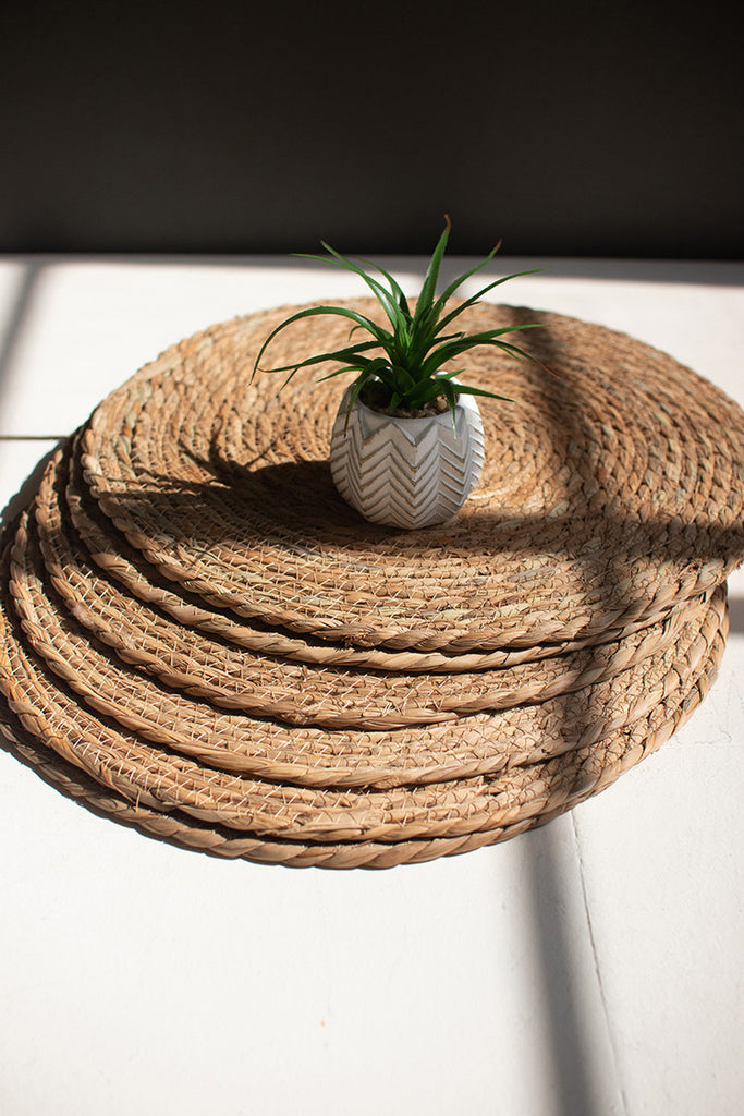 Round Seagrass Placemats, Set of 6 - Bombay Mercantile