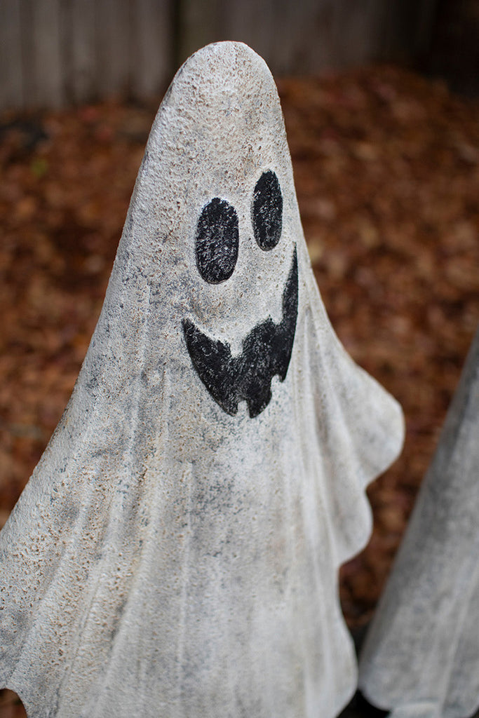 Set of Two Metal Ghosts - Bombay Mercantile