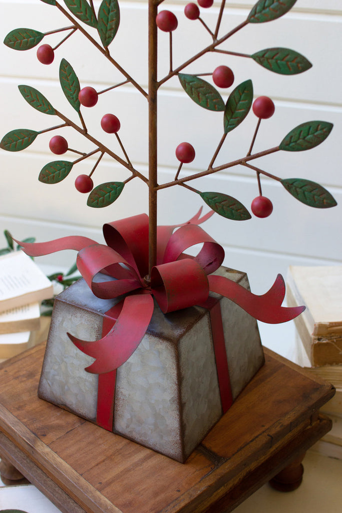 Painted Metal Christmas Tree with Gold Star - Bombay Mercantile