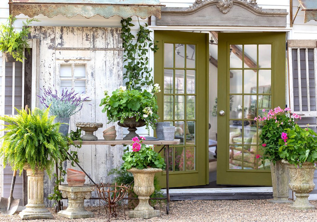 Courtyard Garden Urn - Bombay Mercantile
