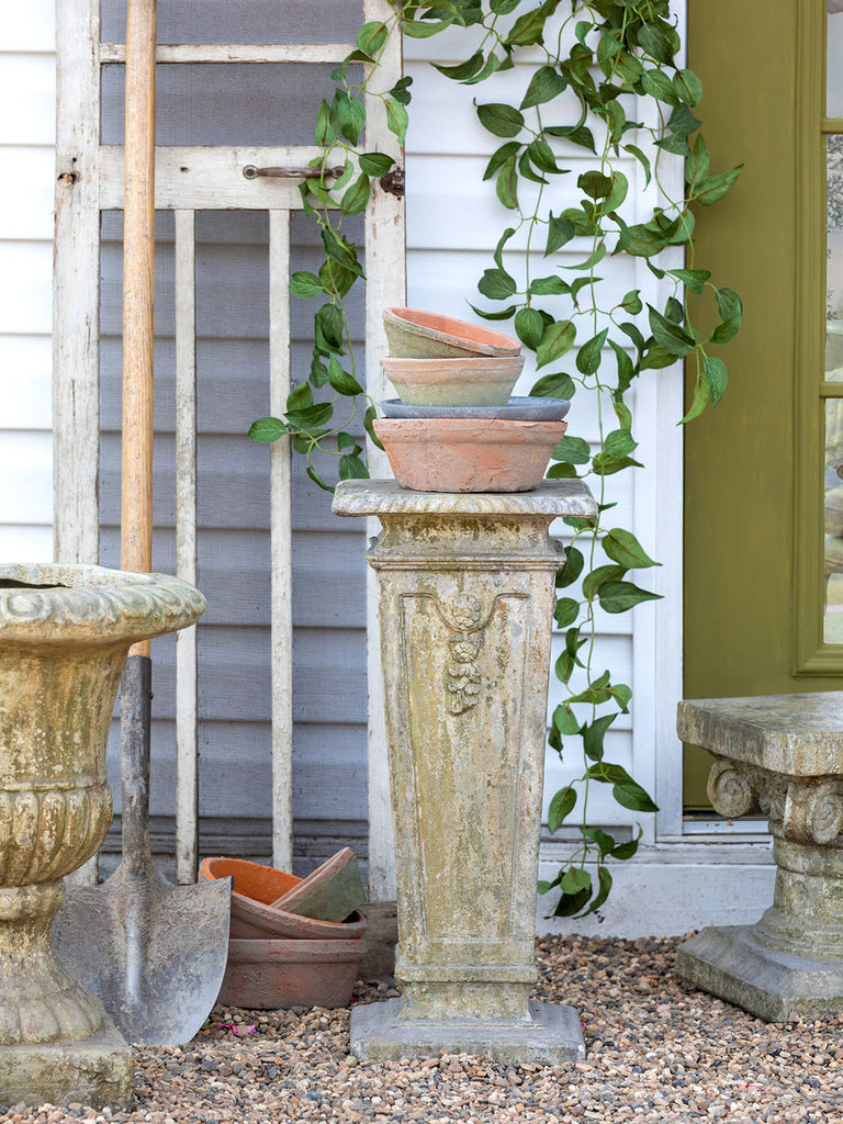 Courtyard Garden Pedestal, 24" - Bombay Mercantile