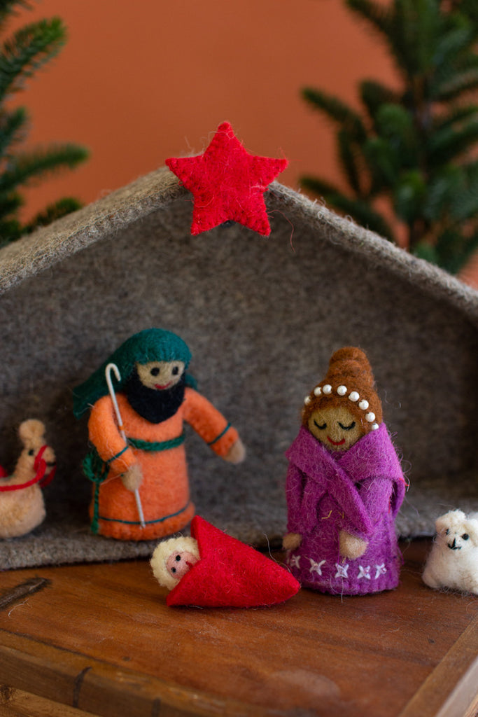 Set of 10 Felt Nativity Set with Stable - Bombay Mercantile