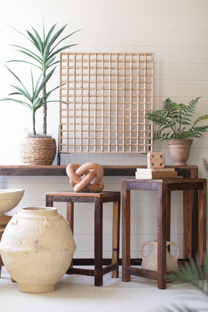 Mango Wood Grid Panel on An Iron Stand - Bombay Mercantile