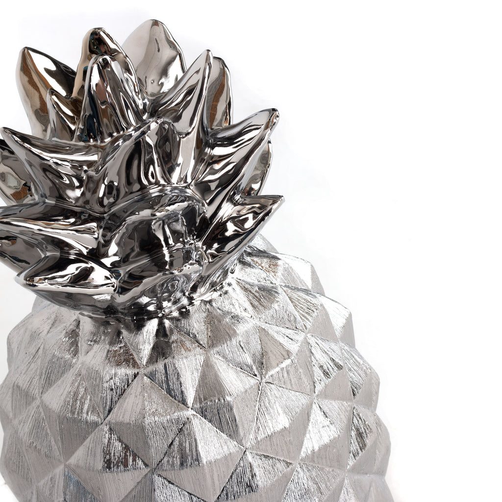 Silver finish sweet pineapple table decor - The Nifty Decor