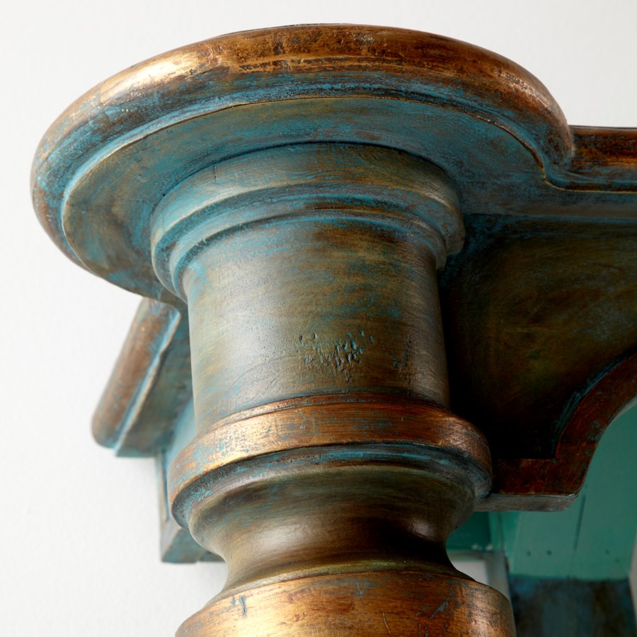 Antiquarian blue console table - The Nifty Decor