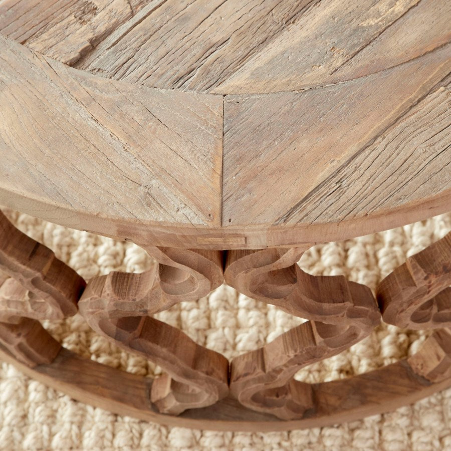 Black forest grove finish coffee table - The Nifty Decor