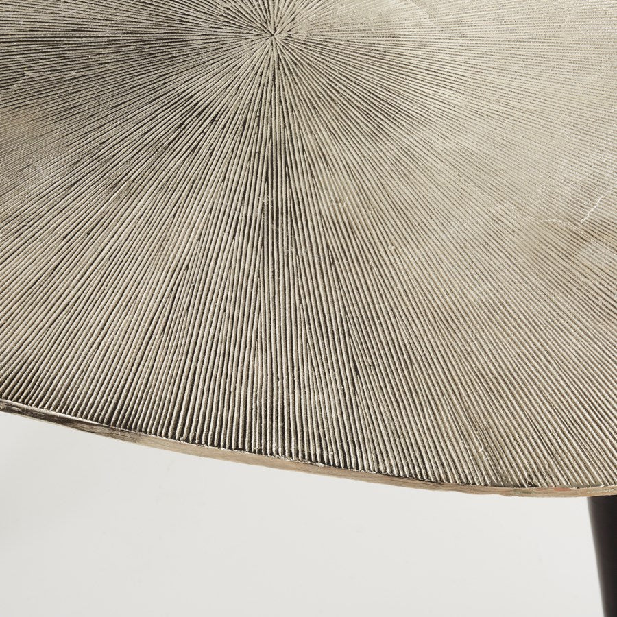 Texture coffee table - The Nifty Decor