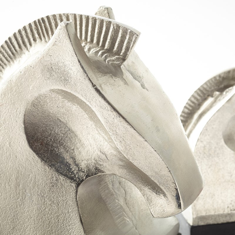 Knight Sculpture - The Nifty Decor