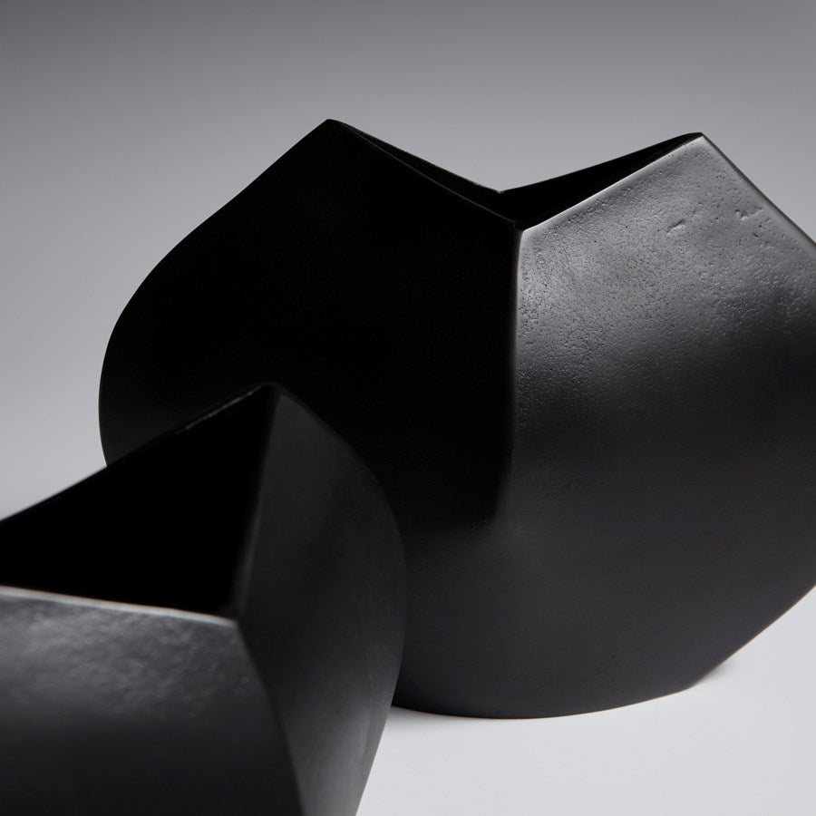 Boat shape aluminium Vase - The Nifty Decor