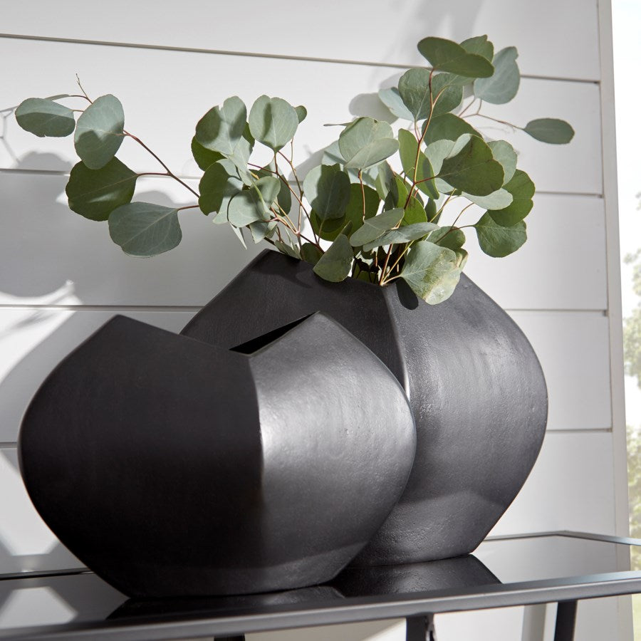 Boat shape aluminium Vase - The Nifty Decor