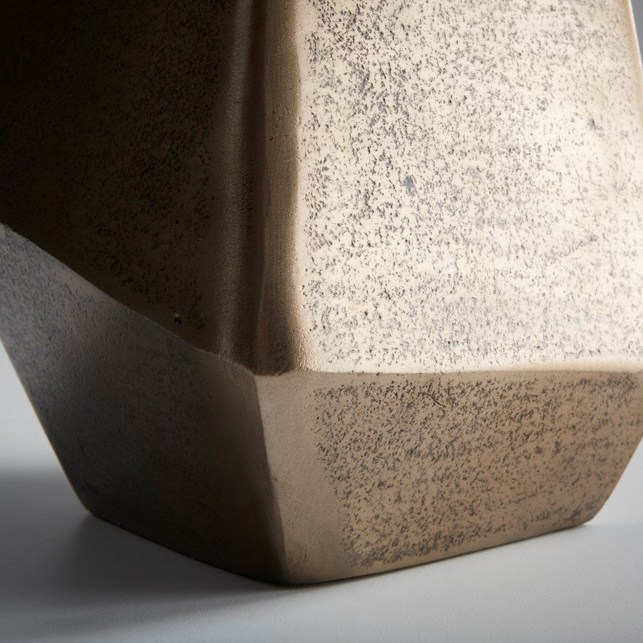 Octave Aluminum Vase - The Nifty Decor