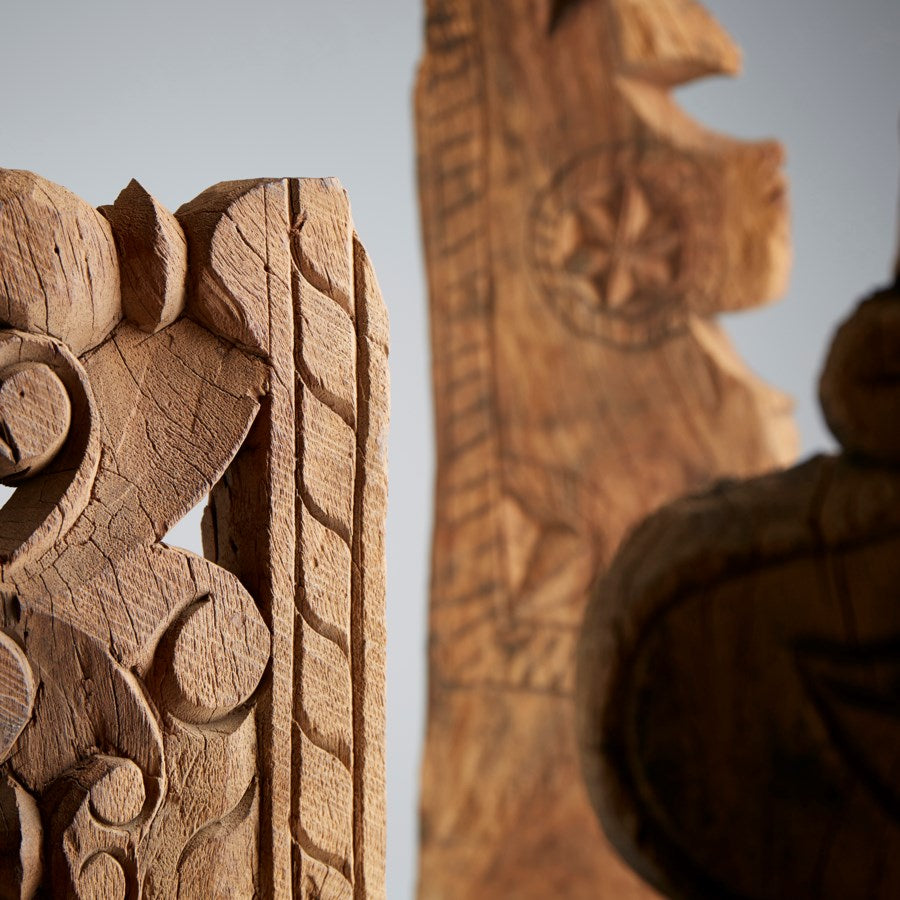 Stone age wooden sculpture - The Nifty Decor