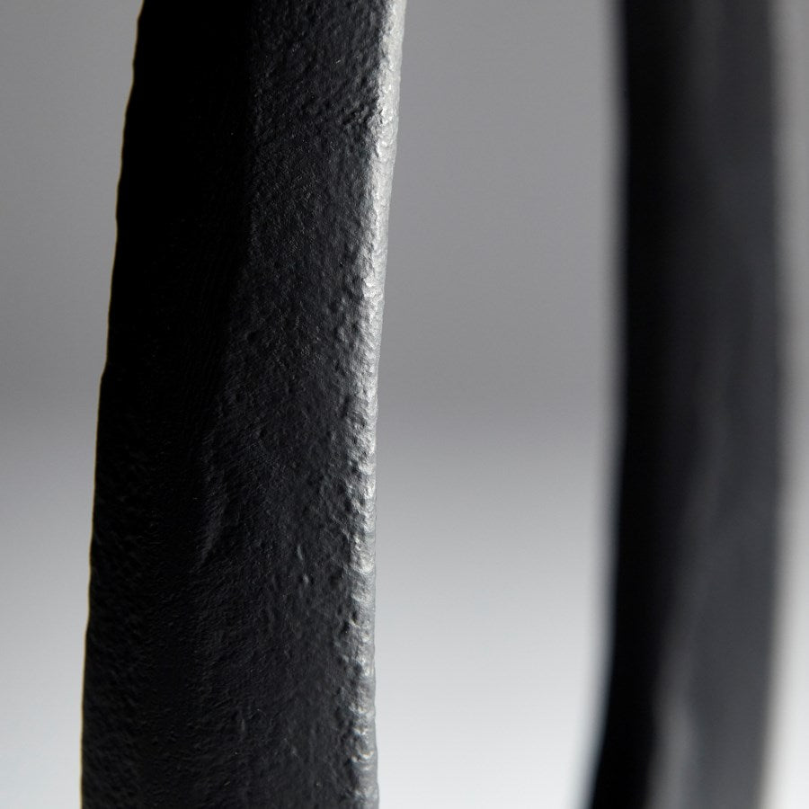 Hollow Oval classic sculpture - The Nifty Decor