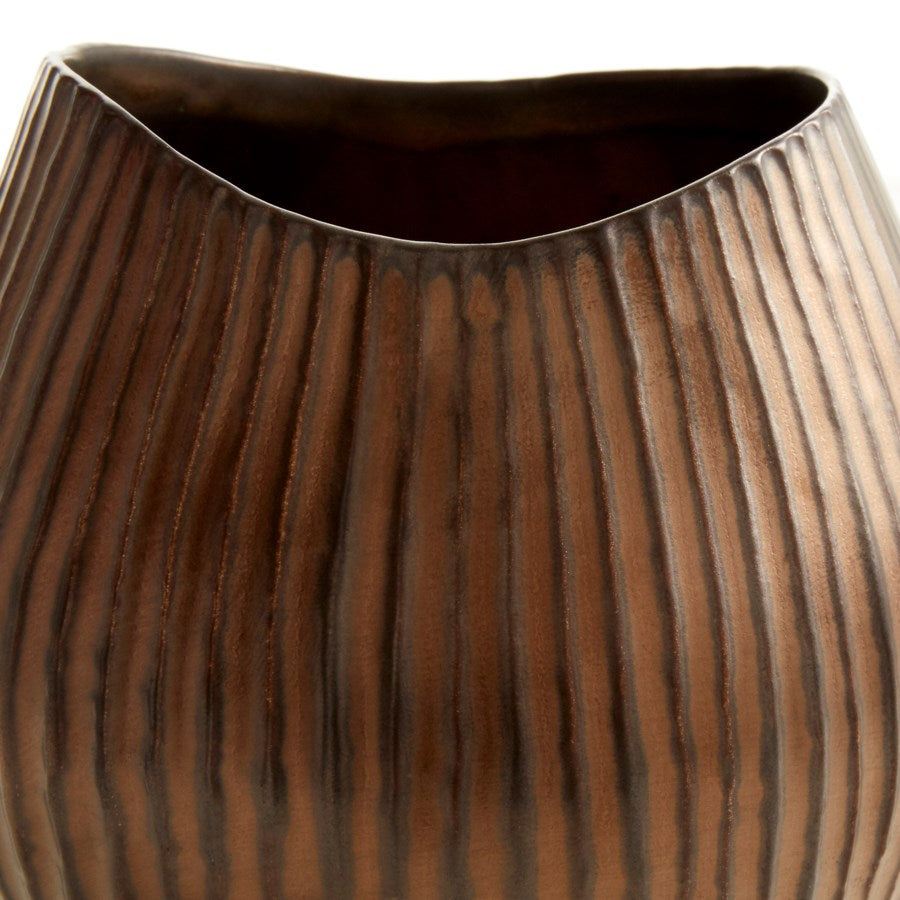 Gold Finish pot candleholder - The Nifty Decor