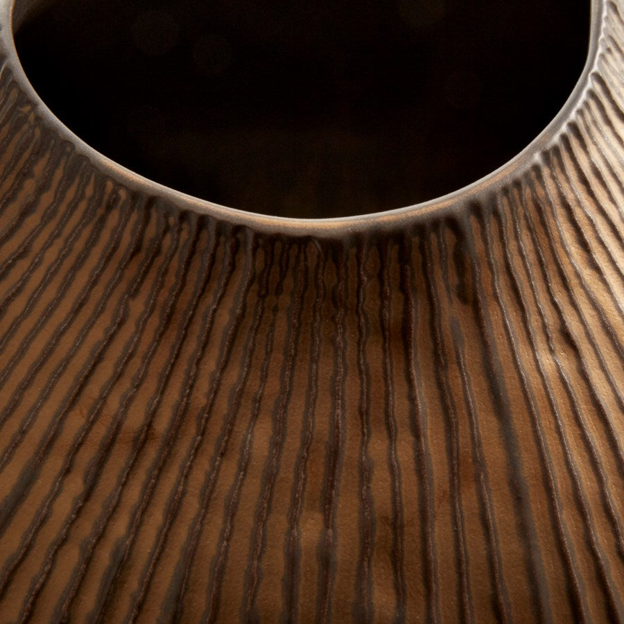 Gold Finish pot candleholder - The Nifty Decor