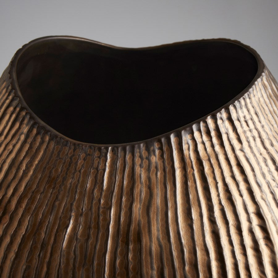 Gold Finish pot candleholder - The Nifty Decor