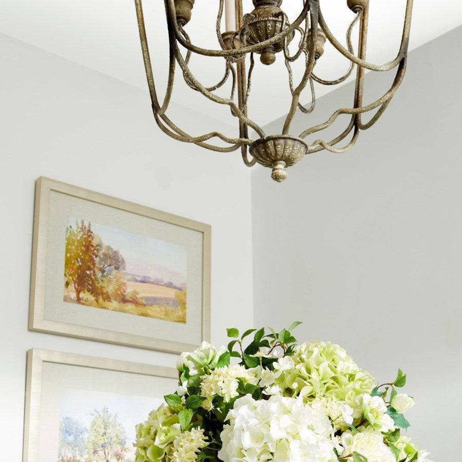 Classic Italian chandelier - The Nifty Decor