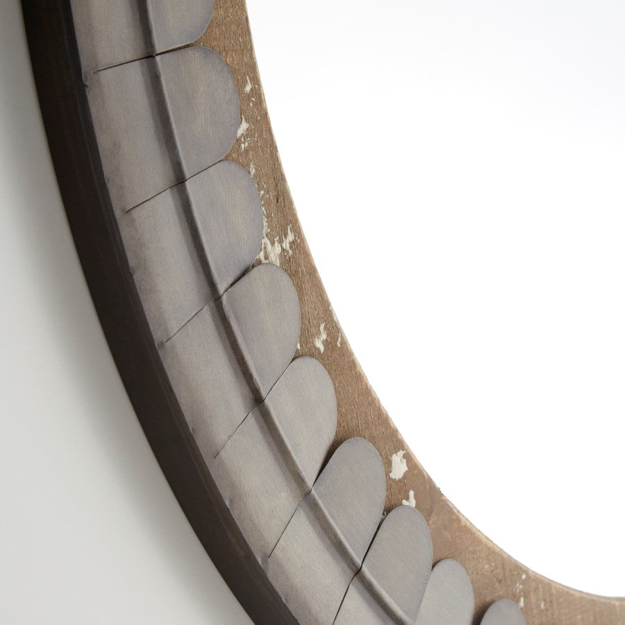 Round scalloped frame mirror - The Nifty Decor