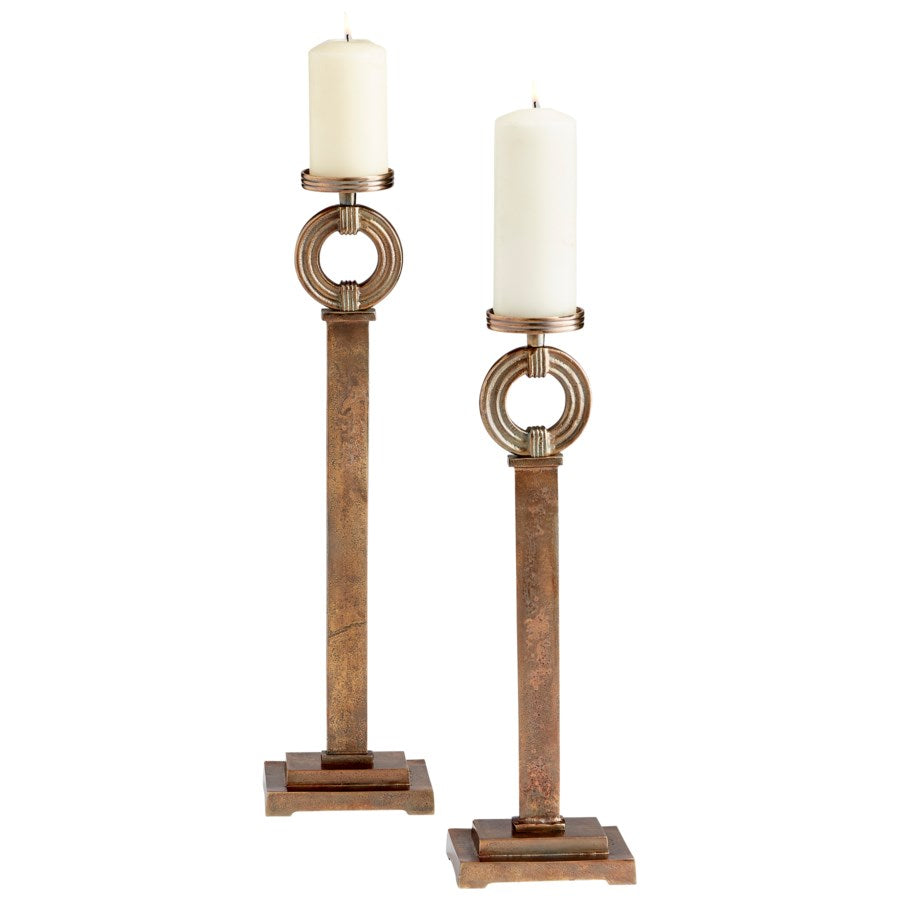 Decorated center candle holder - The Nifty Decor