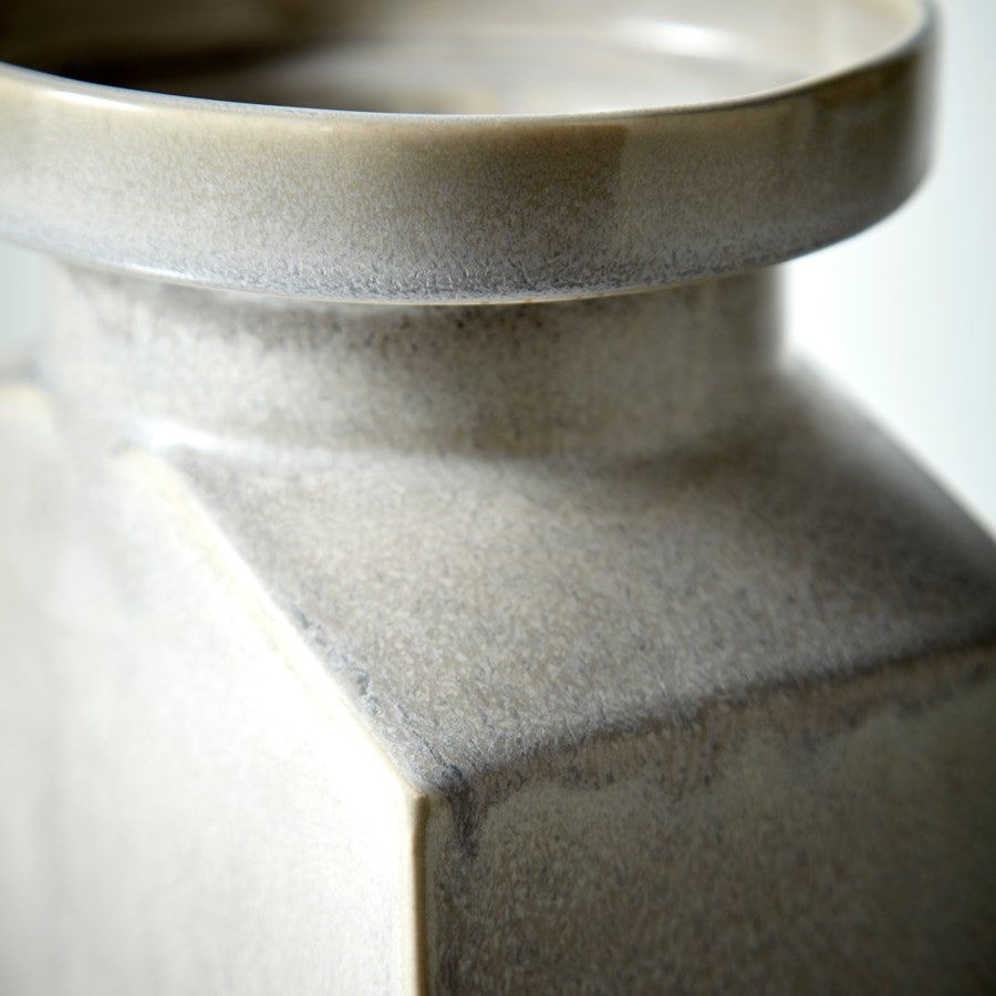 Box jar shape Vase - The Nifty Decor