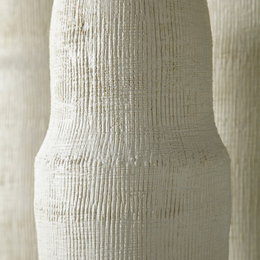 Cylindrical Shape Vases - The Nifty Decor
