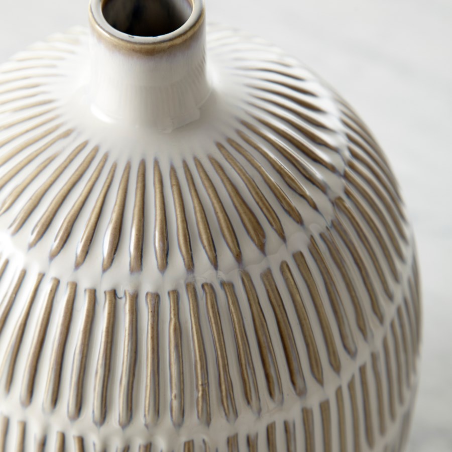 Saxon vase - The Nifty Decor