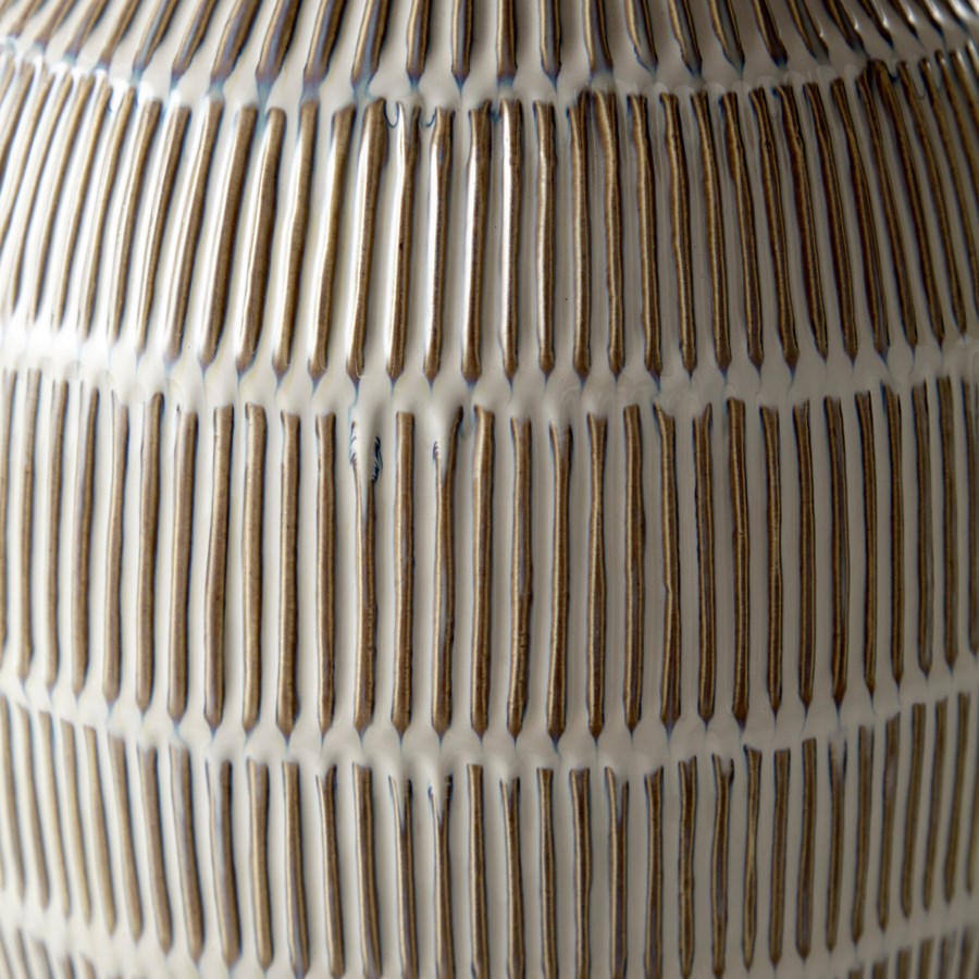 Saxon vase - The Nifty Decor