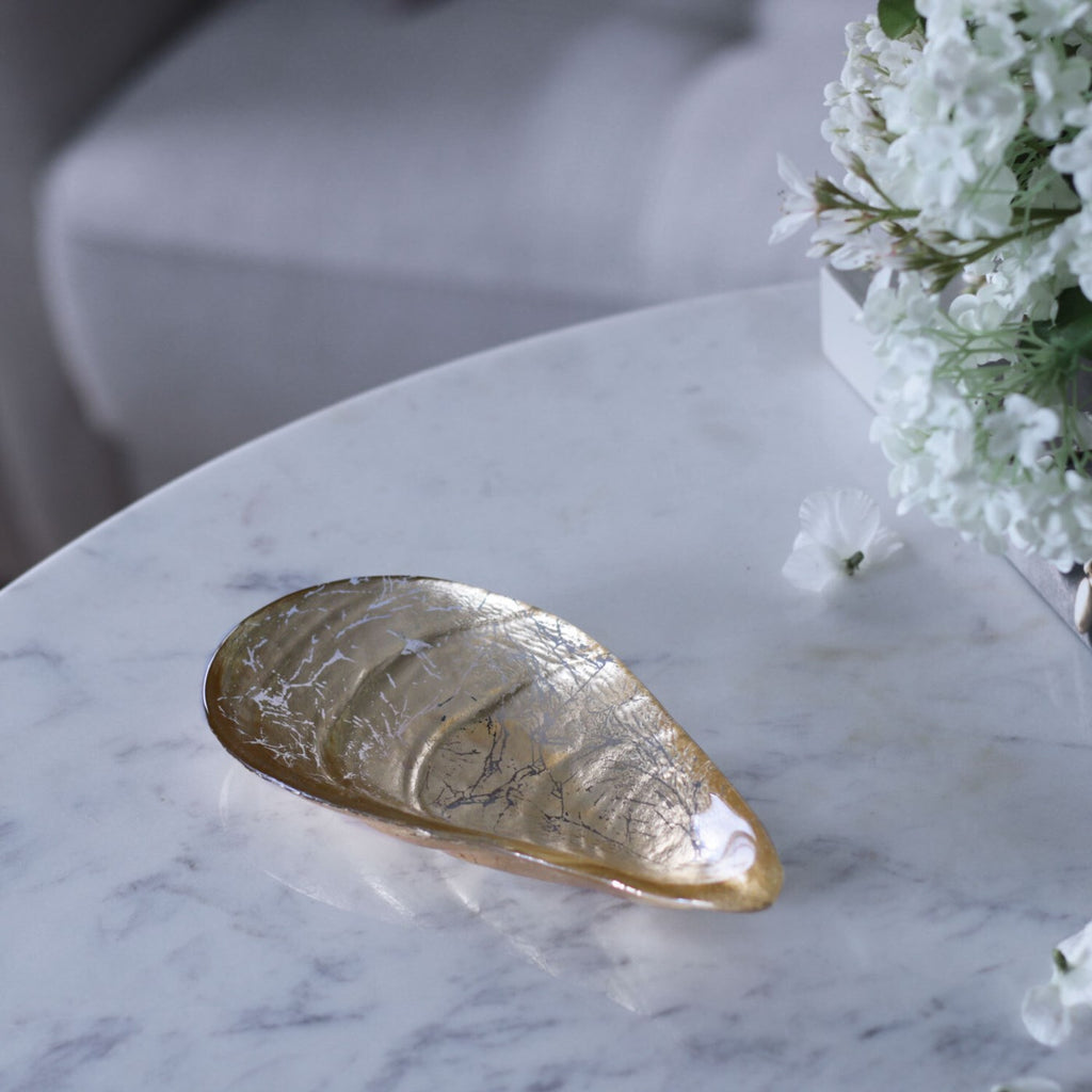 Small Leafing Foil Pina Shell Platter Set of 2 (Gold) - The Nifty Decor