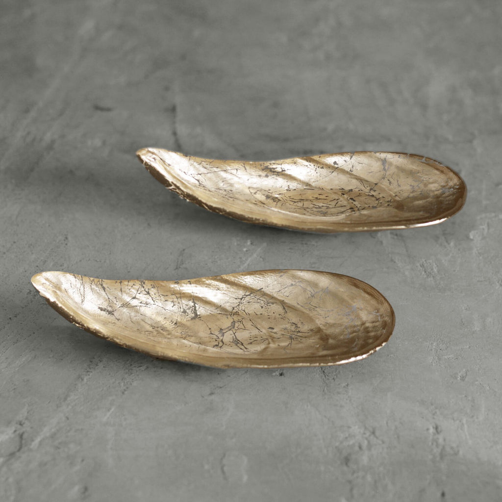 Small Leafing Foil Pina Shell Platter Set of 2 (Gold) - The Nifty Decor