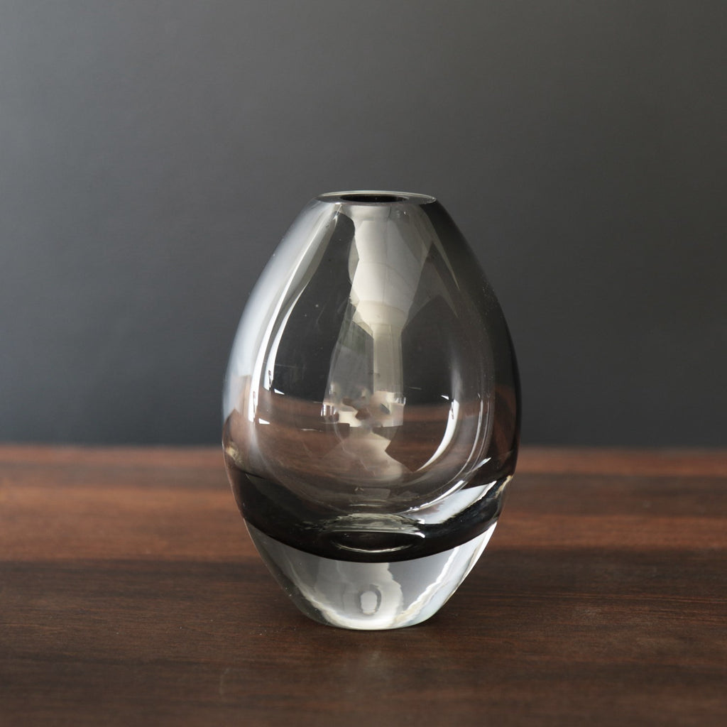 Smoke Grey Teardrop Vase - The Nifty Decor