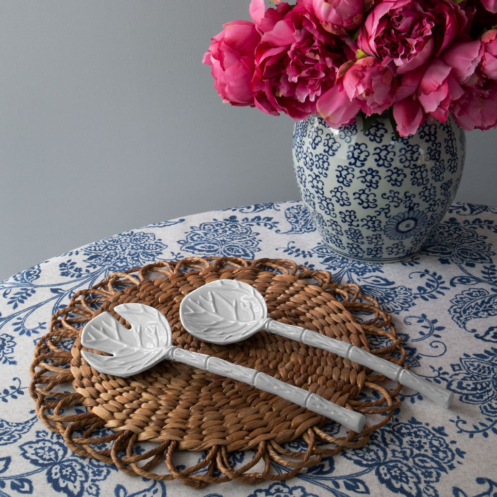 Lettuce Large Salad Servers (White) - The Nifty Decor