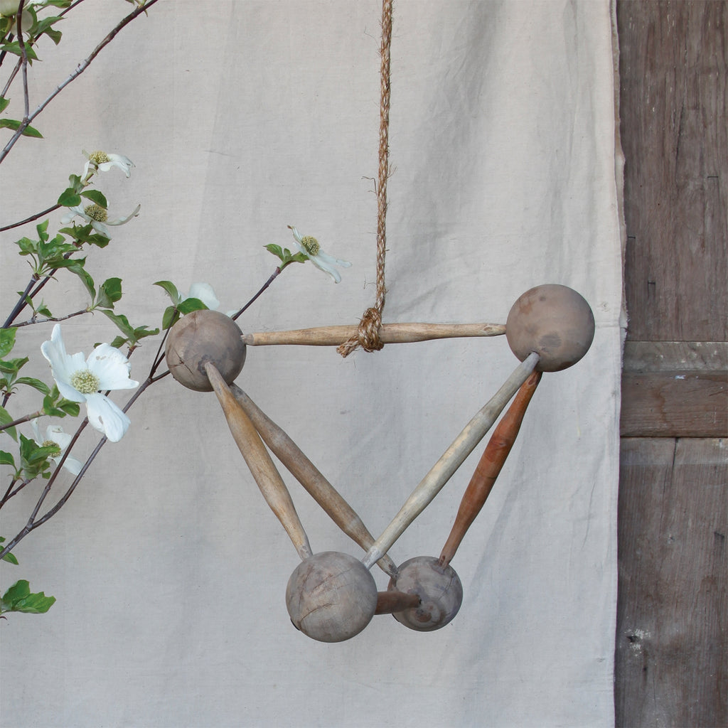 Molecular Figure - Triangle, Wood - The Nifty Decor