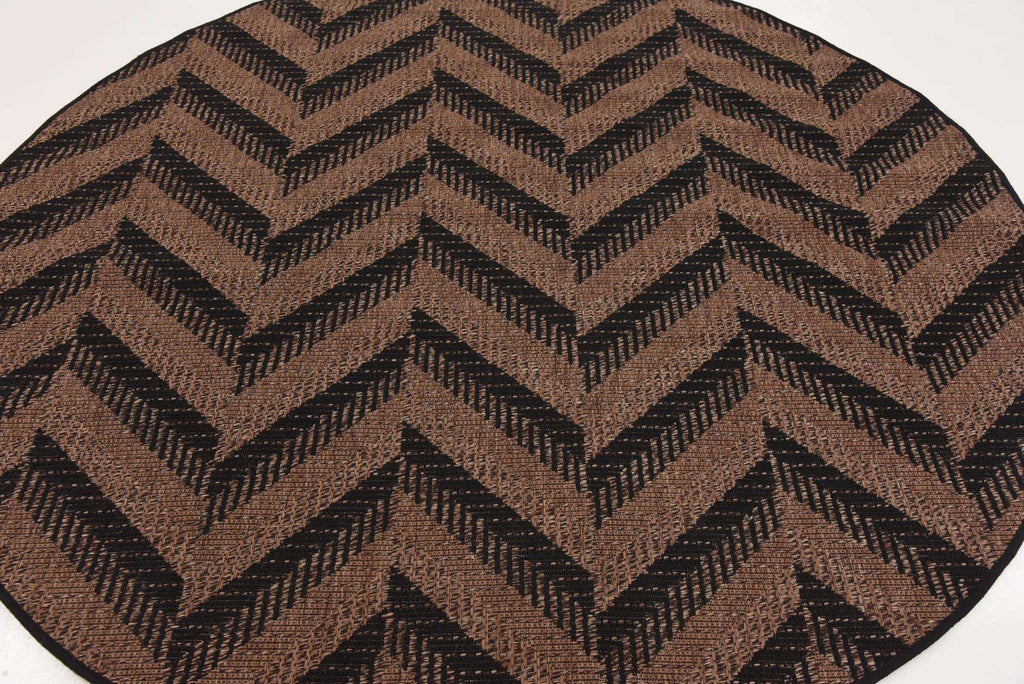 Outdoor Chevron Rug - The Nifty Decor