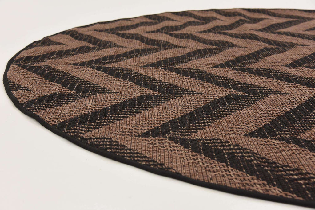 Outdoor Chevron Rug - The Nifty Decor