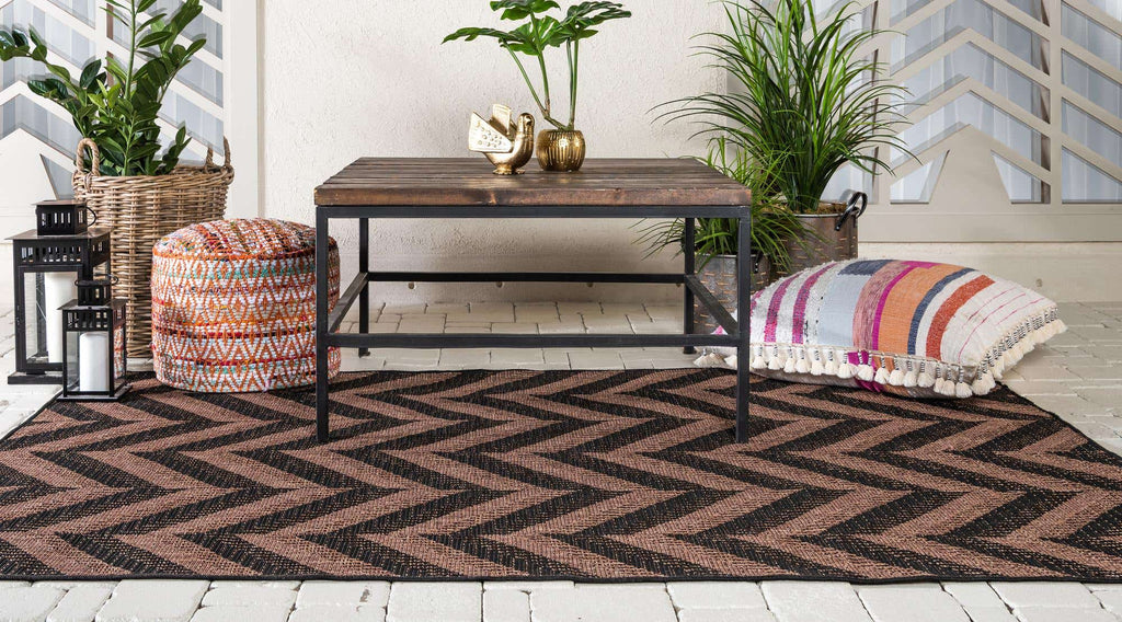 Outdoor Chevron Rug - The Nifty Decor