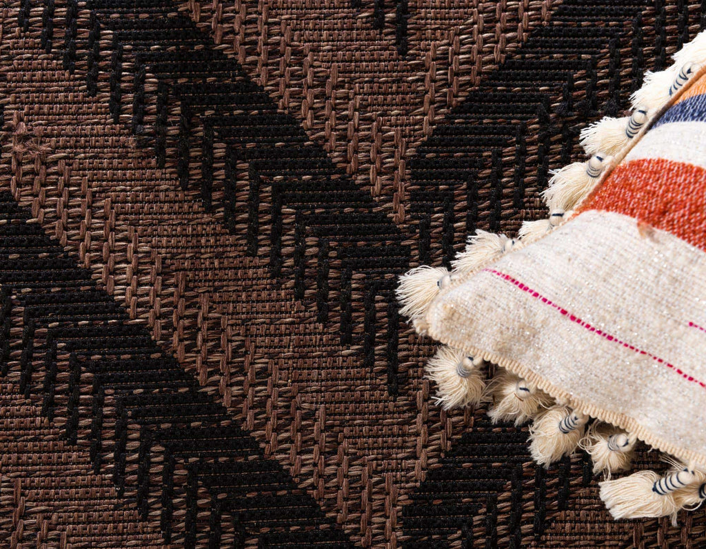 Outdoor Chevron Rug - The Nifty Decor
