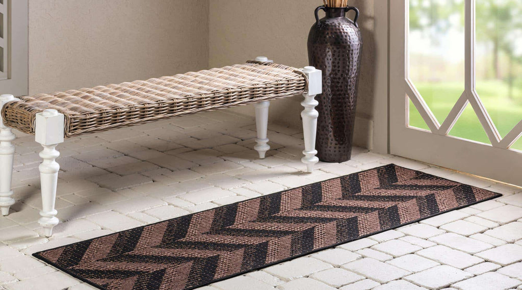 Outdoor Chevron Rug - The Nifty Decor