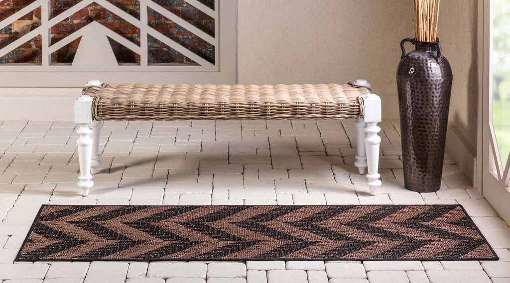 Outdoor Chevron Rug - The Nifty Decor