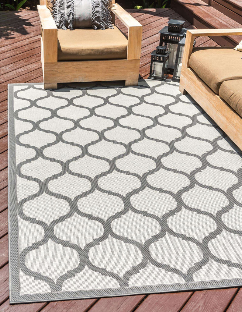 Outdoor Moroccan Rug - The Nifty Decor