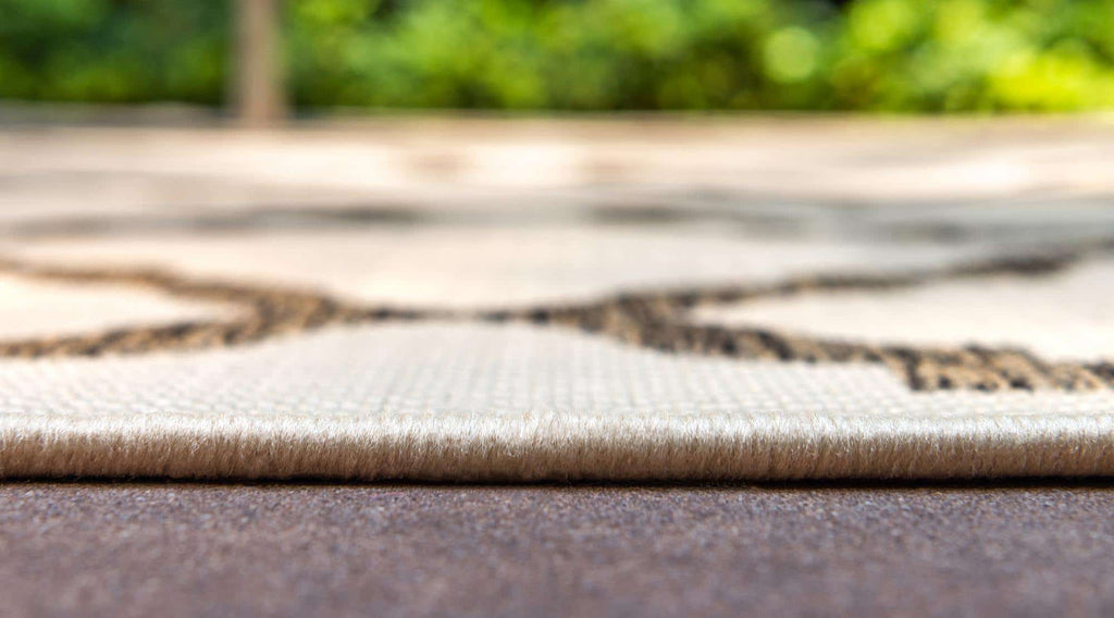 Outdoor Raised Trellis Rug - The Nifty Decor