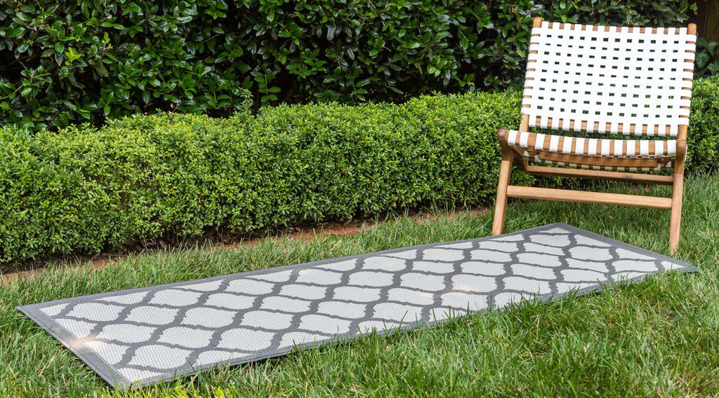 Outdoor Moroccan Rug - The Nifty Decor