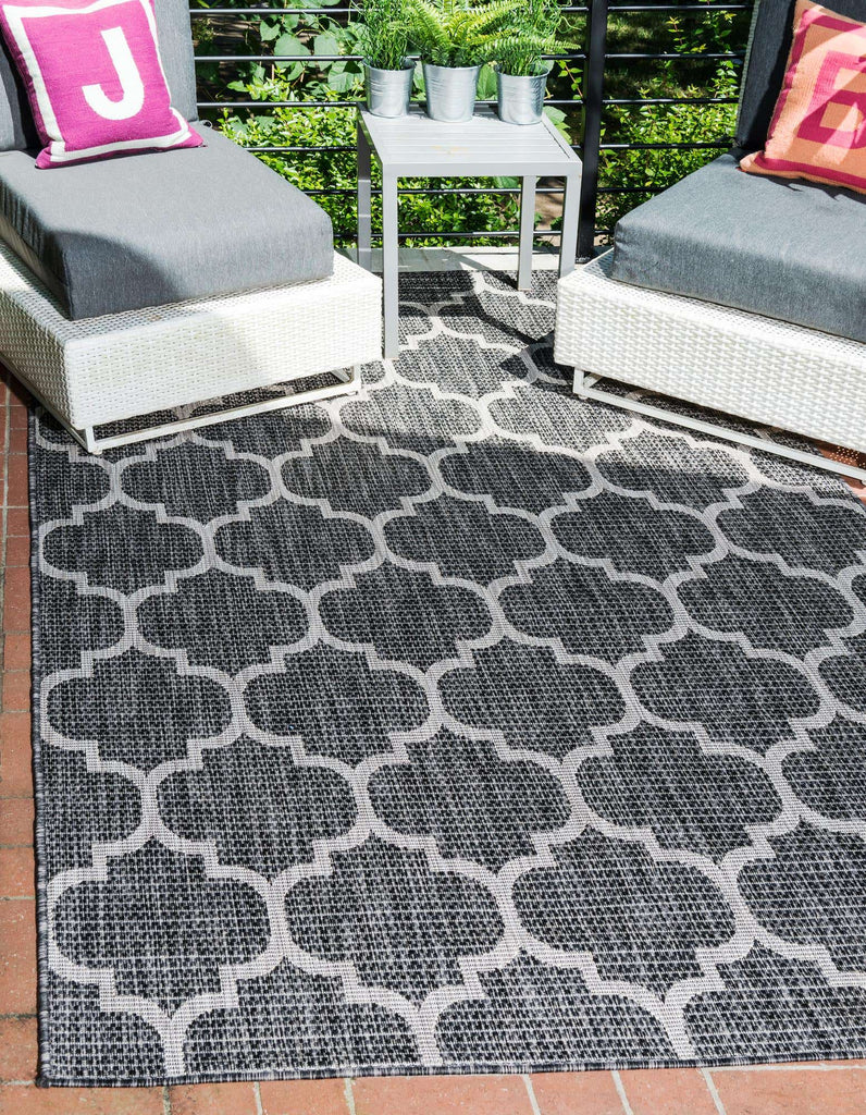 Outdoor Trellis Rug - The Nifty Decor