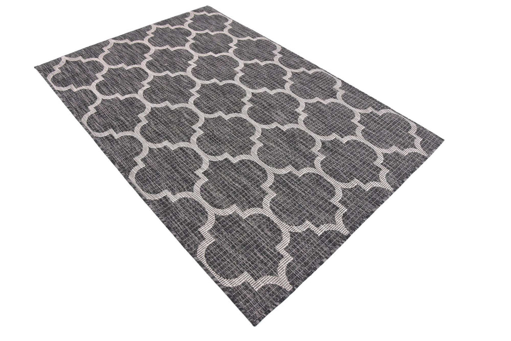 Outdoor Trellis Rug - The Nifty Decor