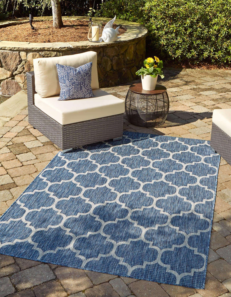 Outdoor Trellis Rug - The Nifty Decor