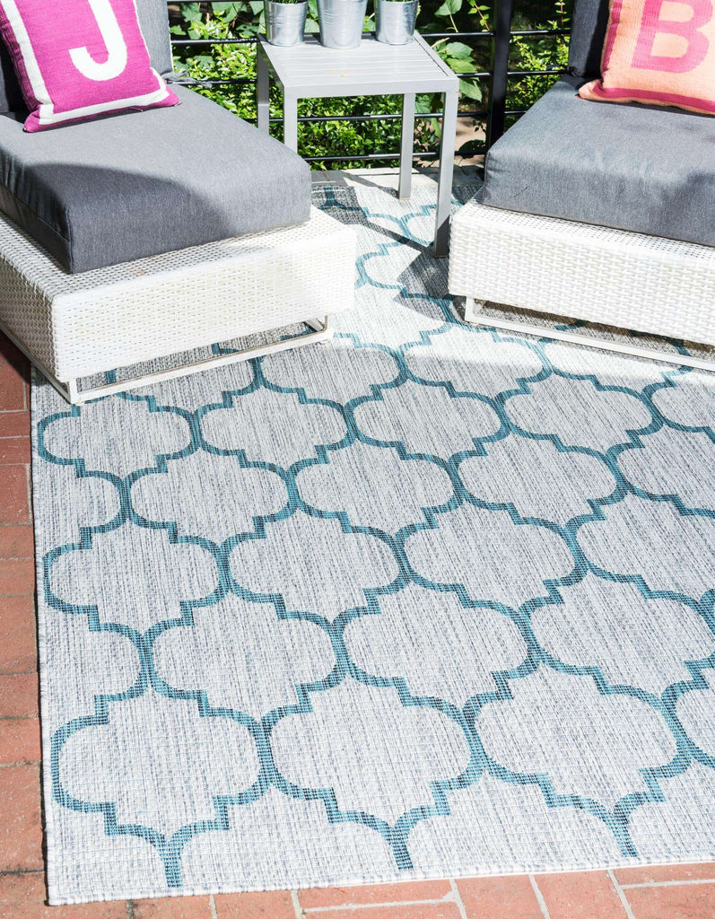 Outdoor Trellis Rug - The Nifty Decor