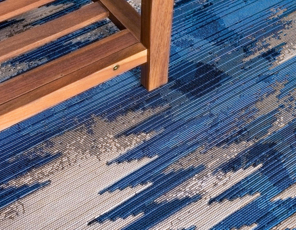 Outdoor Aztec Rug - The Nifty Decor