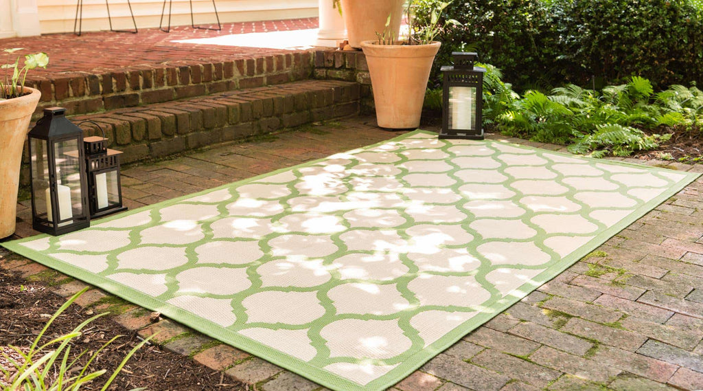 Outdoor Moroccan Rug - The Nifty Decor